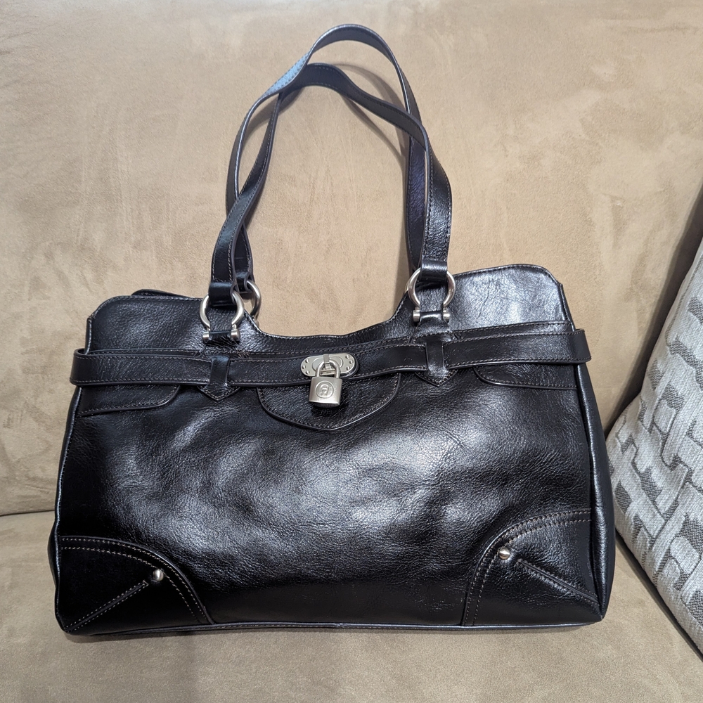 Etienne Aigner Black Interior Handbag